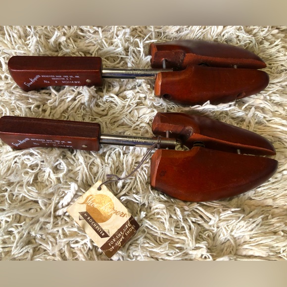 Vintage wood/metal “Shoekeepers” shoe forms. Original tags.Spring loaded expand - Picture 1 of 4